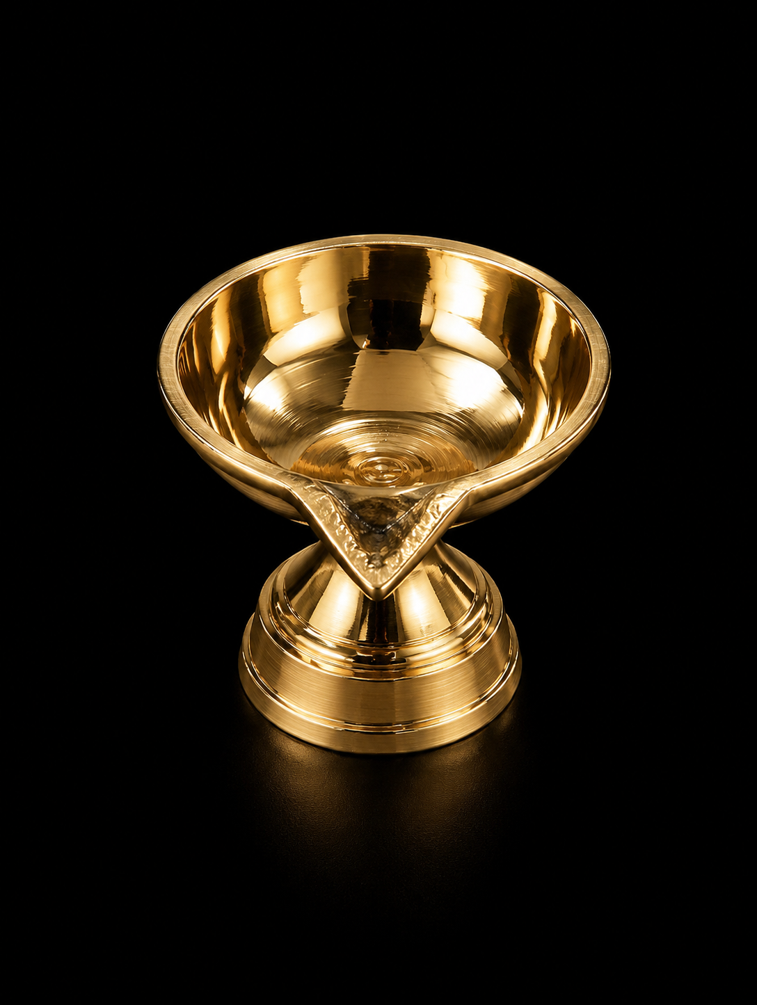 Brass Diya – Handcrafted Deepak for Pooja, Aarti & Festive Decor